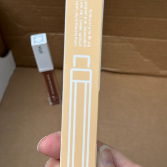 OFRA LONG LASTING LIQUID LIPSTICK in VERONA - Picture 7 of 16